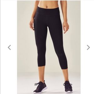 Black Cropped Workout Leggings